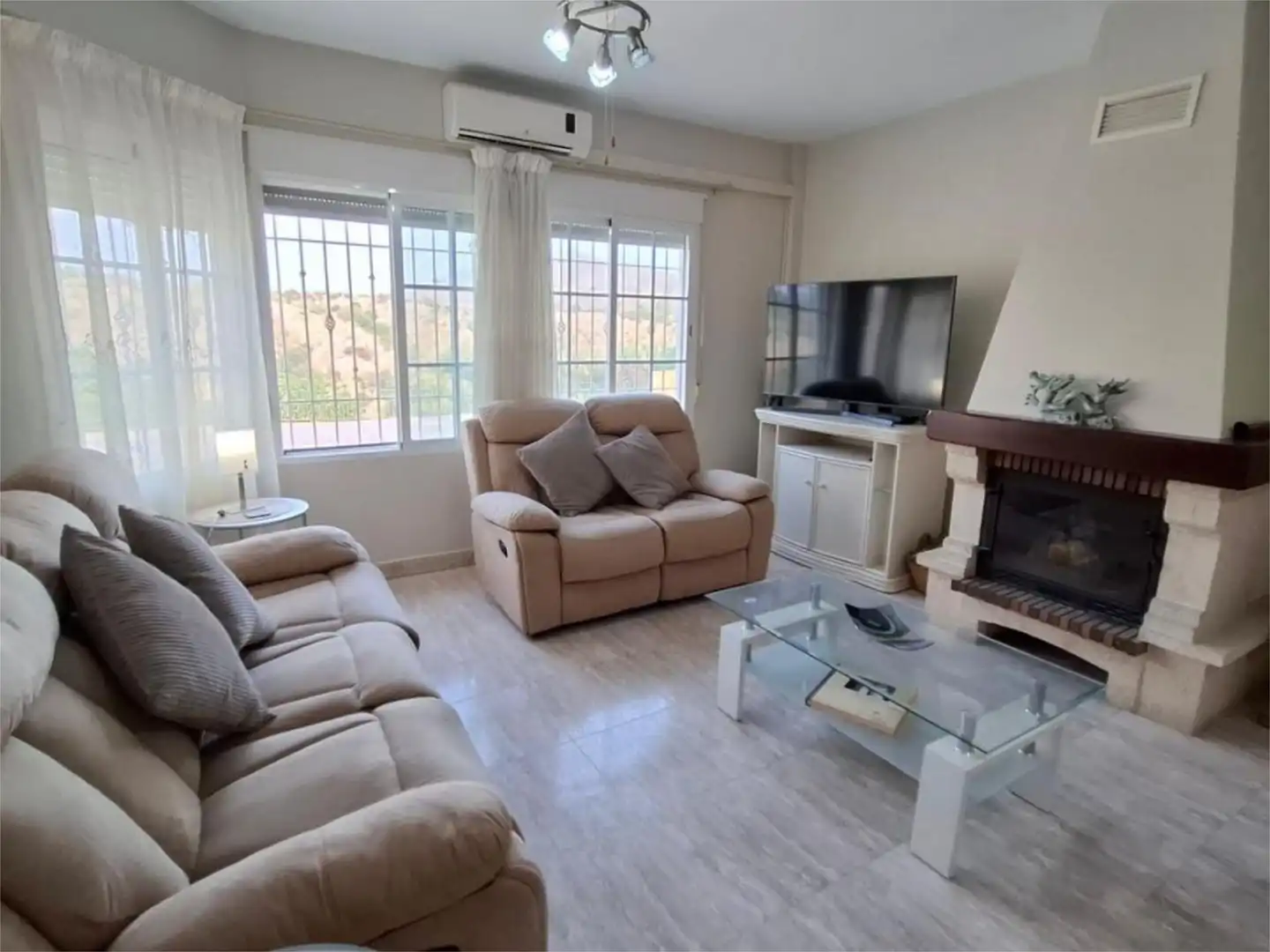 Casa adosada en venta en Calle la Linea, 2, Huércal-Overa Sala de estar de Casa adosada en venta en Huércal-Overa con Aire acondicionado, Terraza y Balcón