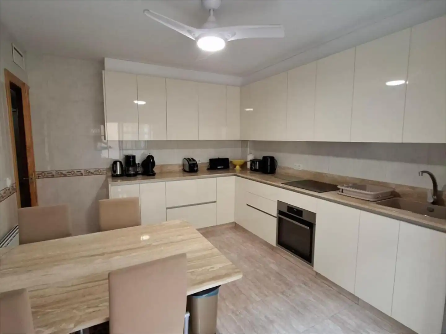 Casa adosada en venta en Calle la Linea, 2, Huércal-Overa Cocina de Casa adosada en venta en Huércal-Overa con Aire acondicionado, Terraza y Balcón