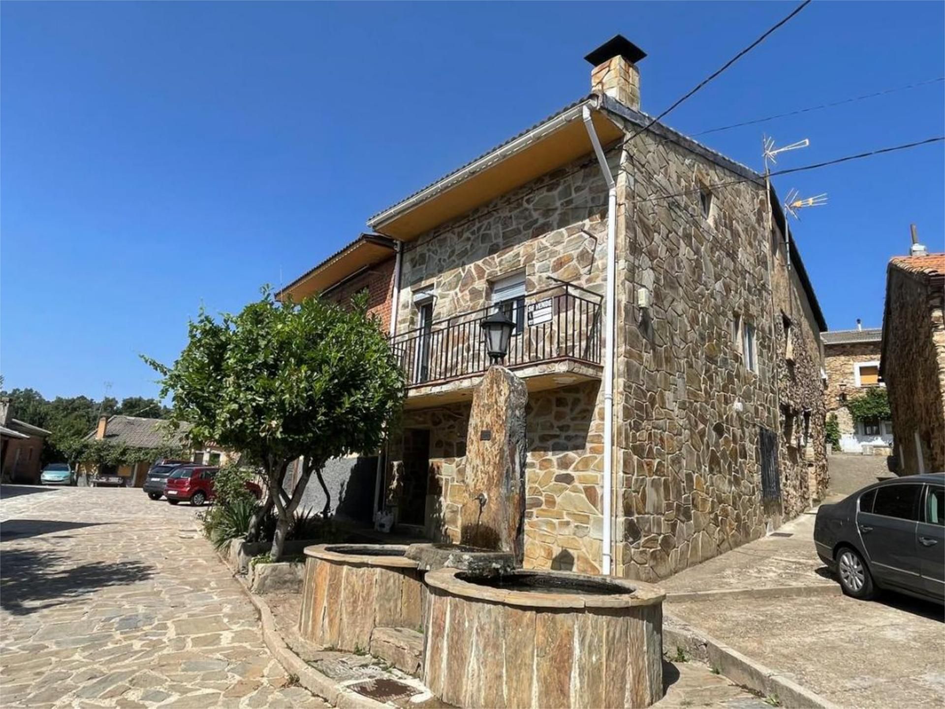 Exterior view of Flat for sale in Arroyo de las Fraguas  with Terrace and Balcony