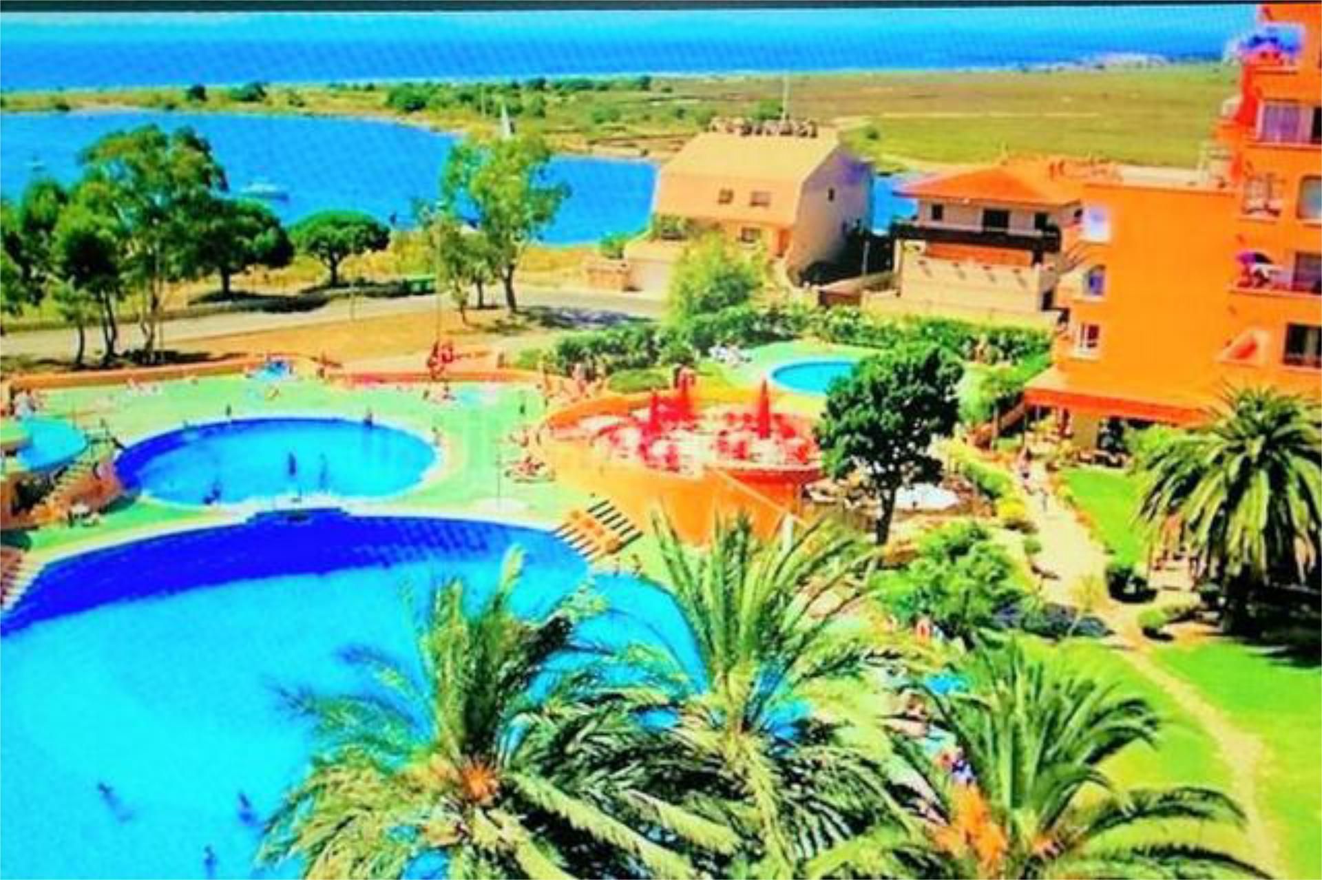 Swimming pool of Flat to rent in Roses  with Private garden, Terrace and Swimming Pool