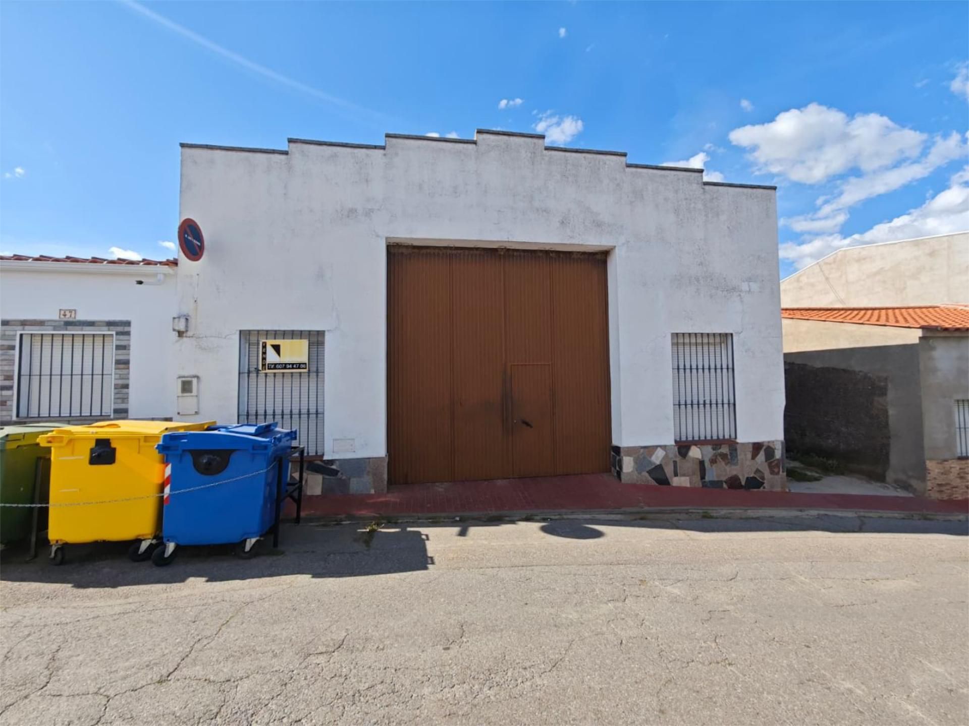 Exterior view of Industrial buildings for sale in Salvatierra de los Barros