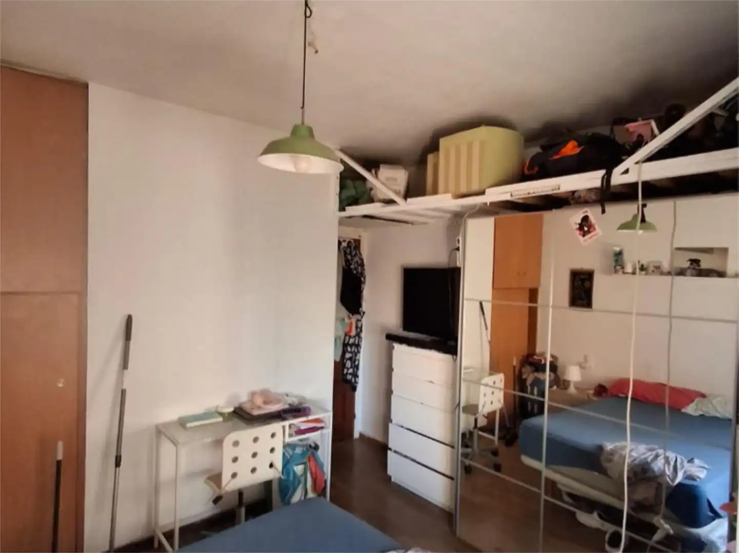 Habitación de Piso en venta en Santa Coloma de Gramenet con Aire acondicionado y Balcón