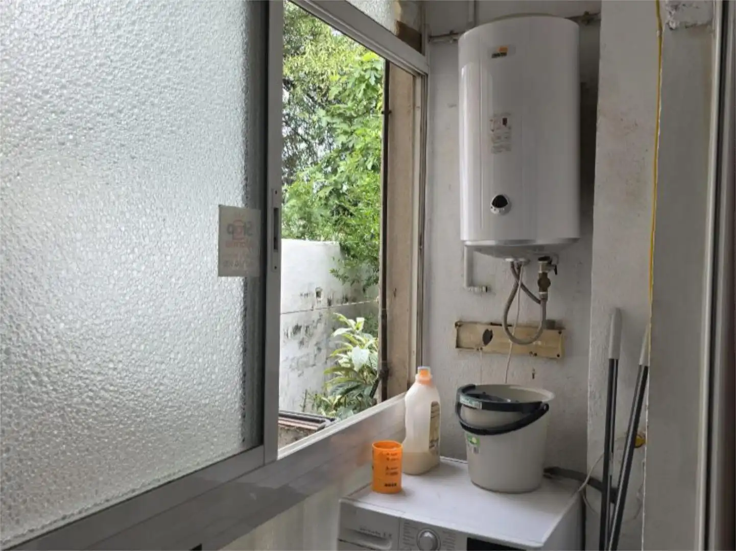 Baño de Piso en venta en Santa Coloma de Gramenet con Aire acondicionado y Balcón