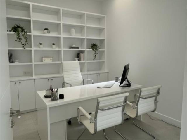 Oficina en Alquiler en Calle la Unión Mercantil, 34 en Puerta Blanca