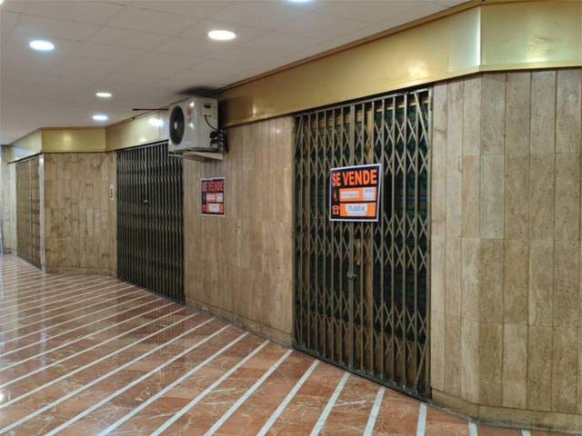 Local comercial en Venta en Carrer Calderón de la Barca, 26 en Mercado