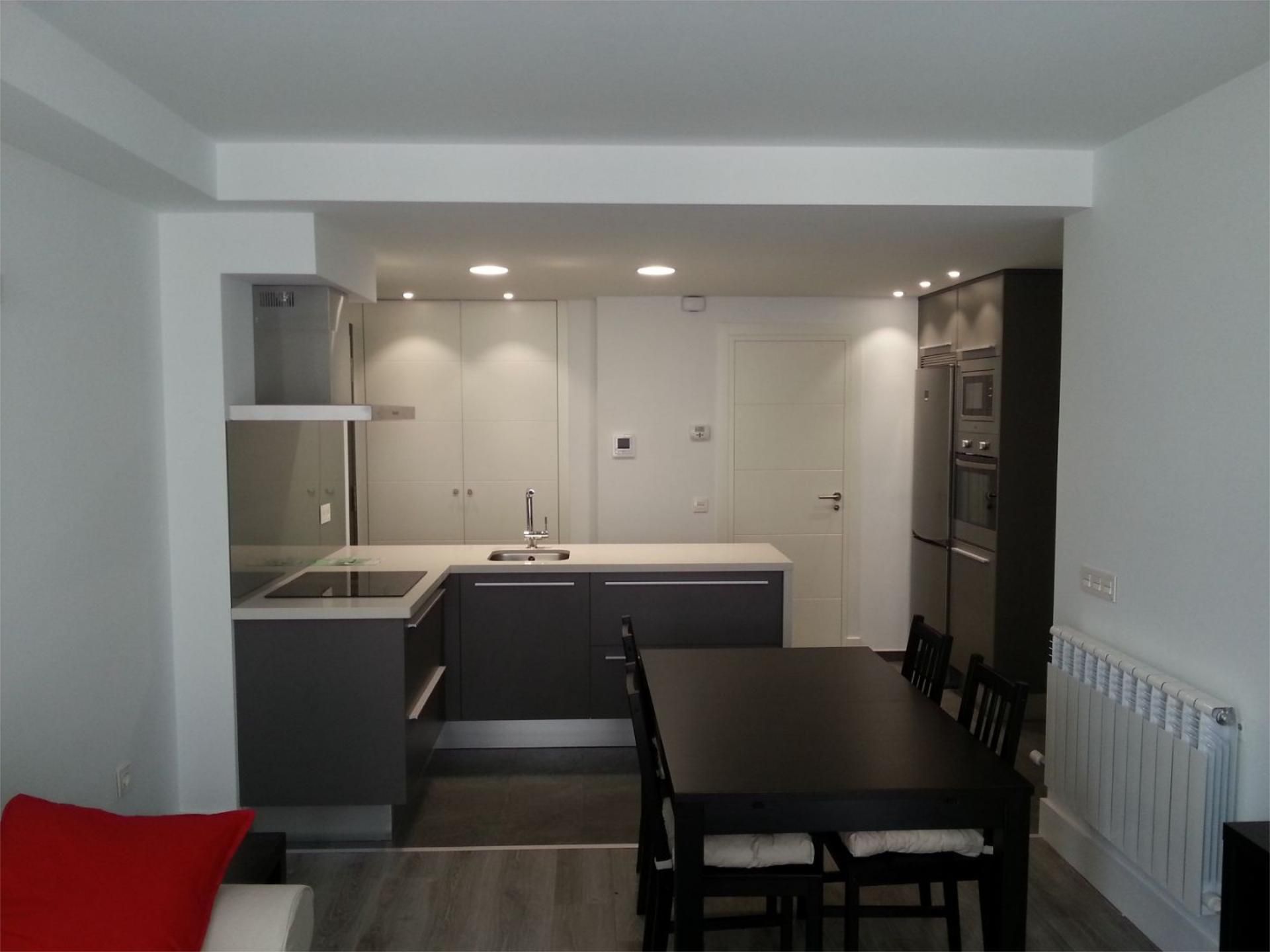 Piso de alquiler en Rúa San Roque, 20, Vilagarcía Cocina de Piso de alquiler en Vilagarcía de Arousa con Calefacción, Amueblado y Videoportero