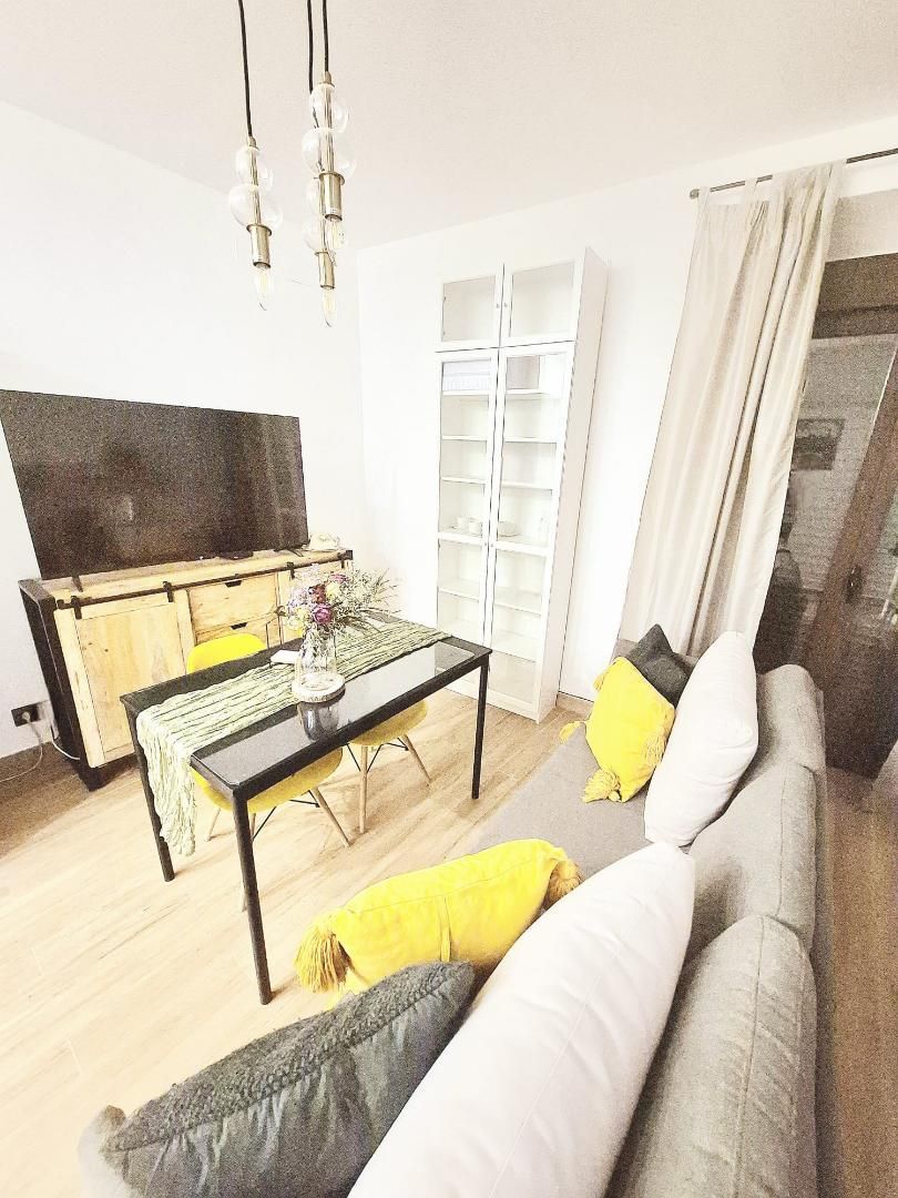Wohnzimmer von Einfamilien-Reihenhaus miete in Écija mit Klimaanlage, Heizung und Möbliert