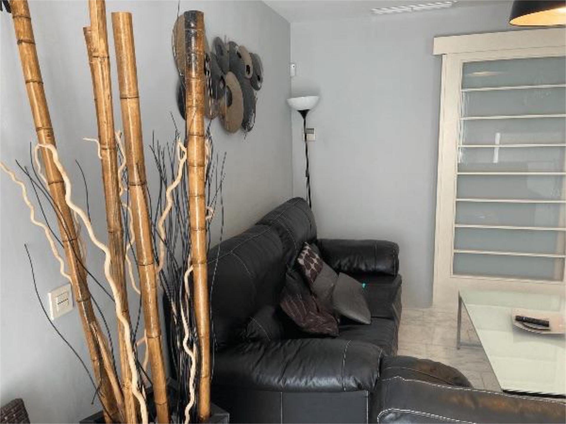 Living room of Flat to rent in Estepona  with Terrace and Swimming Pool