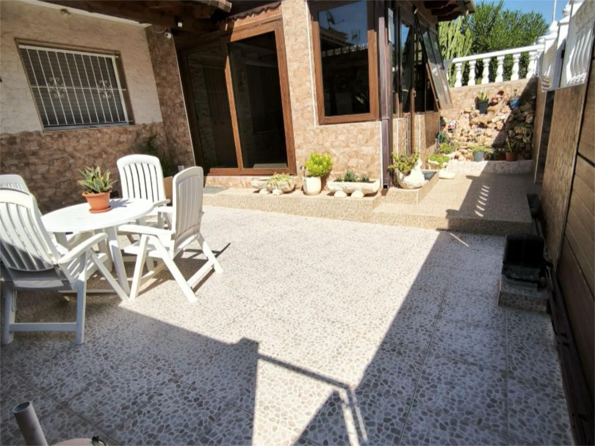 Garden of Single-family semi-detached to rent in Torrevieja  with Air Conditioner, Terrace and Swimming Pool