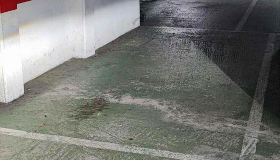 Garage to rent in Maianca, A Coruña - image 1 Photo 1 of Garage to rent in Maianca, A Coruña