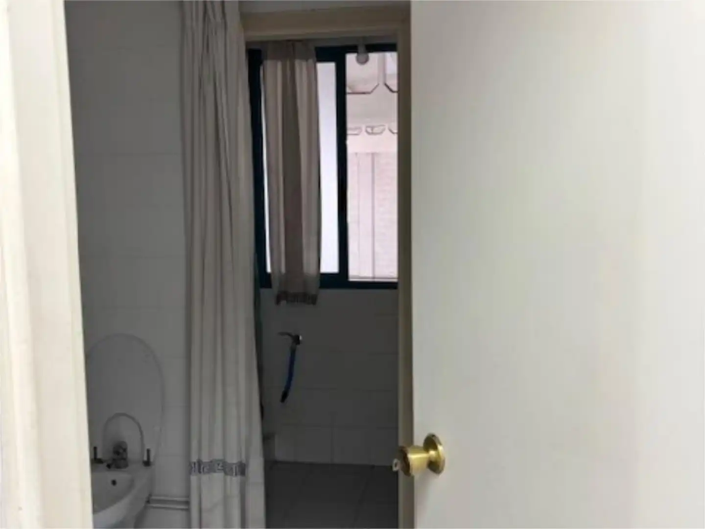Industrial buildings for rent in Rúa das Palmeiras, O Milladoiro Bathroom of Industrial buildings for rent in Ames
