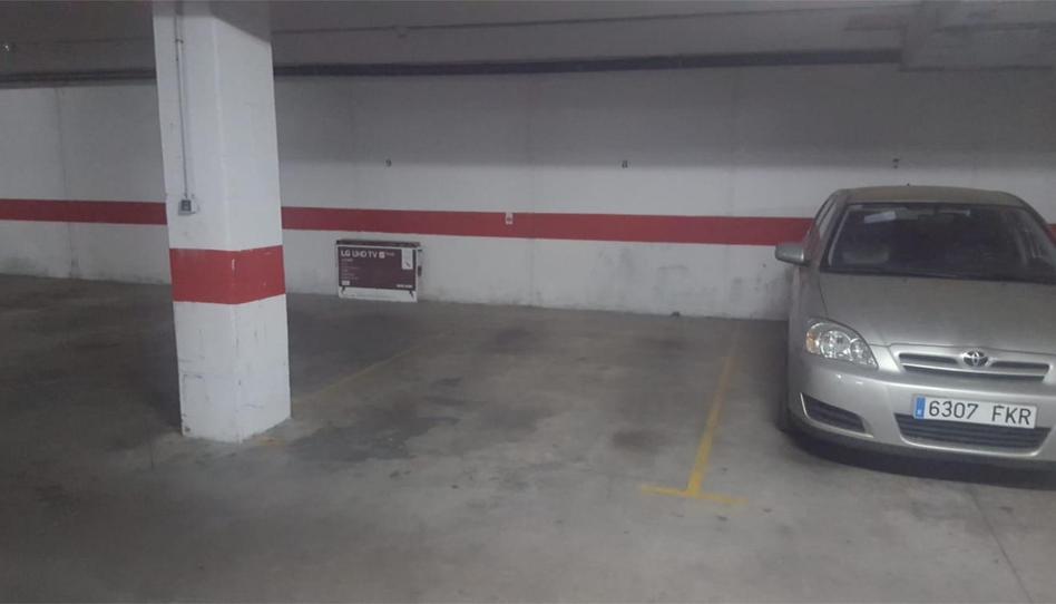 Photo 1 of Garage to rent in Calle Gaspar Mendez, 9, Valdepasillas - La Paz - Huerta Rosales, Badajoz