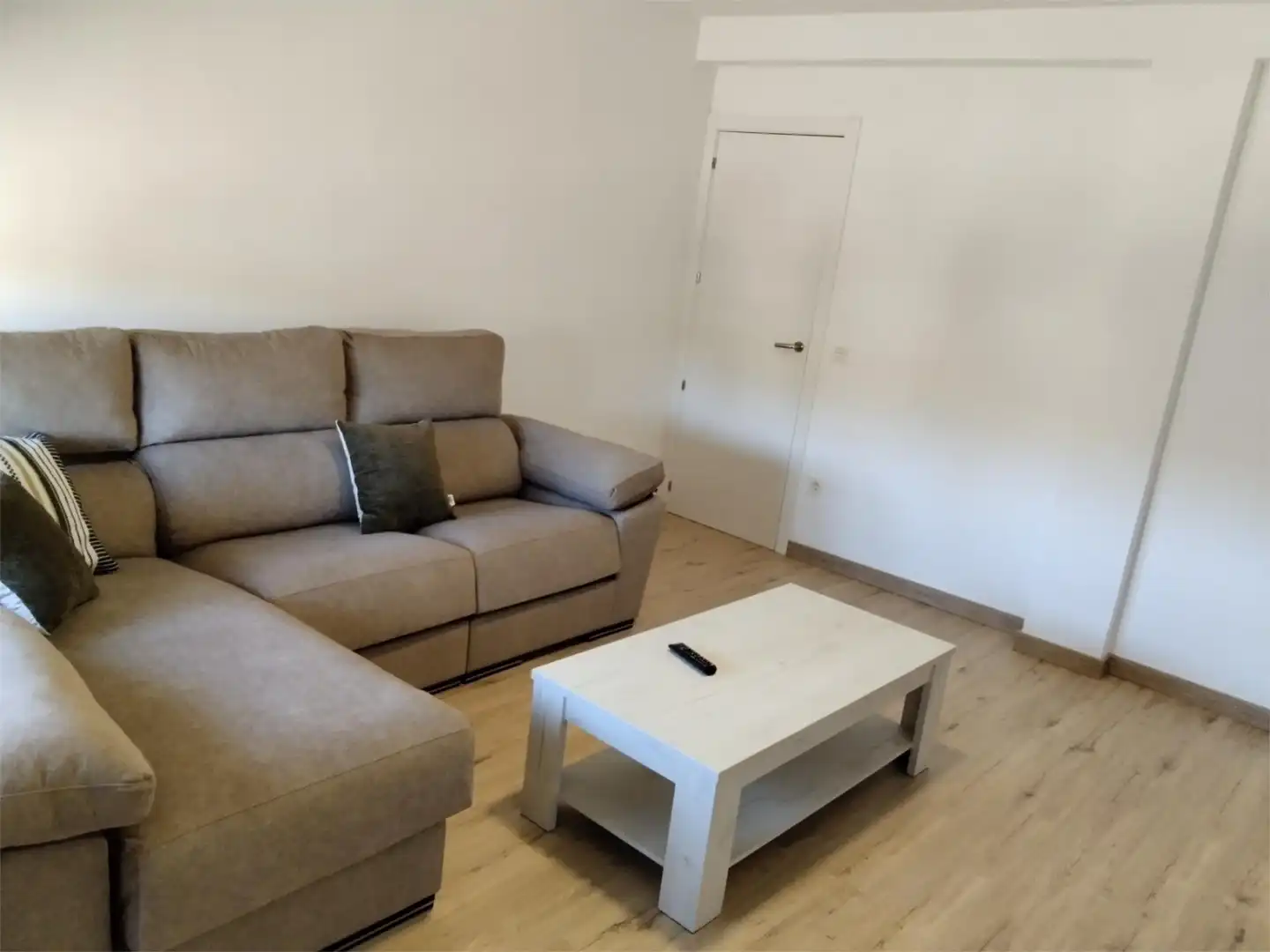 Living room of Flat for sale in Siero  with Heating, Parquet flooring and Terrace