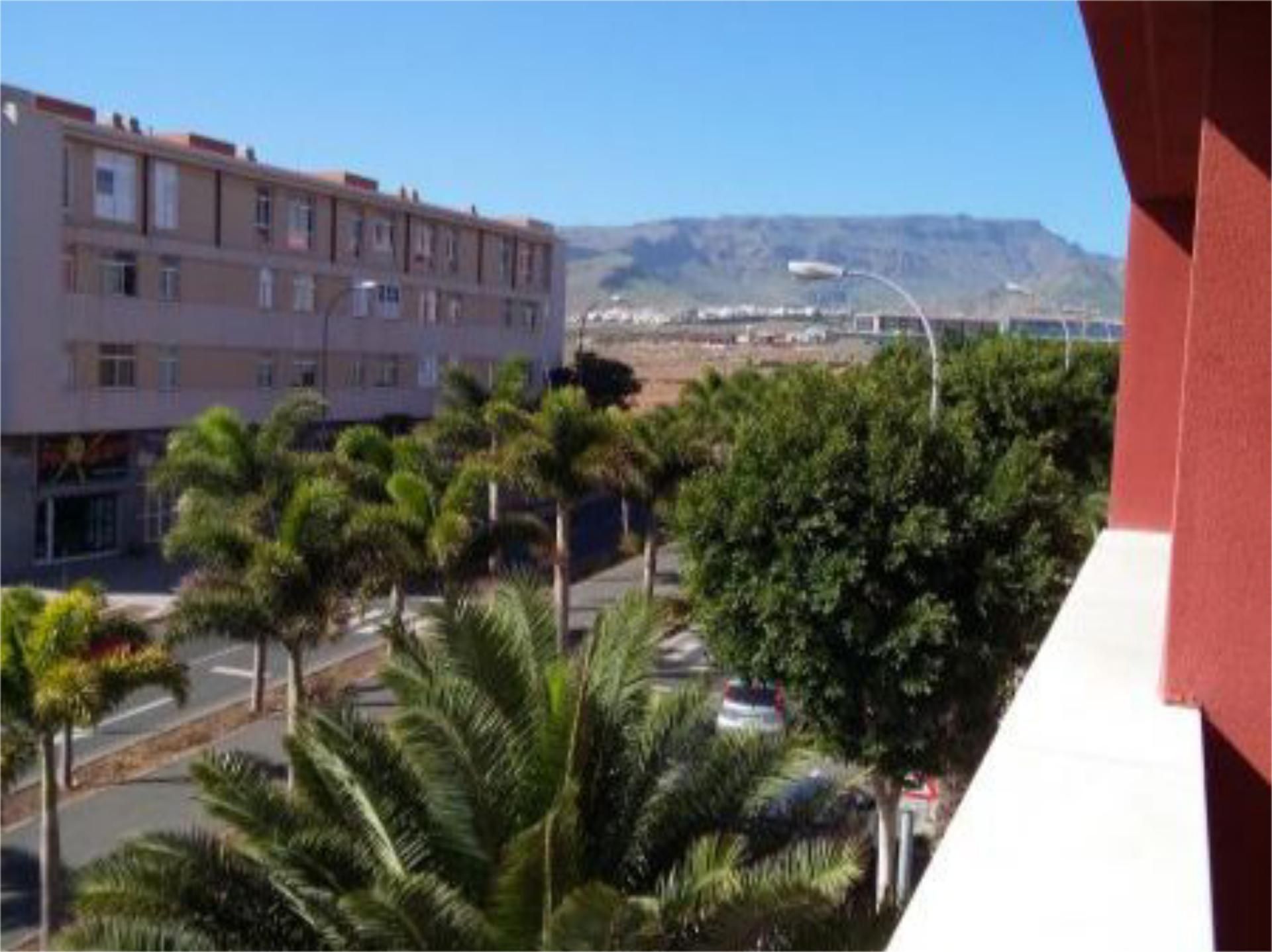 Vista exterior de Pis en venda en Santa Lucía de Tirajana amb Traster, Moblat i Aparcament comunitari