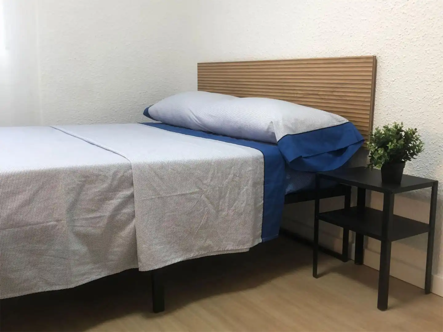 Habitación en Calle de Pedro López de Luna, 31, Ciudad Jardín - Parque Roma Habitación en Calle de Pedro López de Luna, 31, Ciudad Jardín - Parque Roma