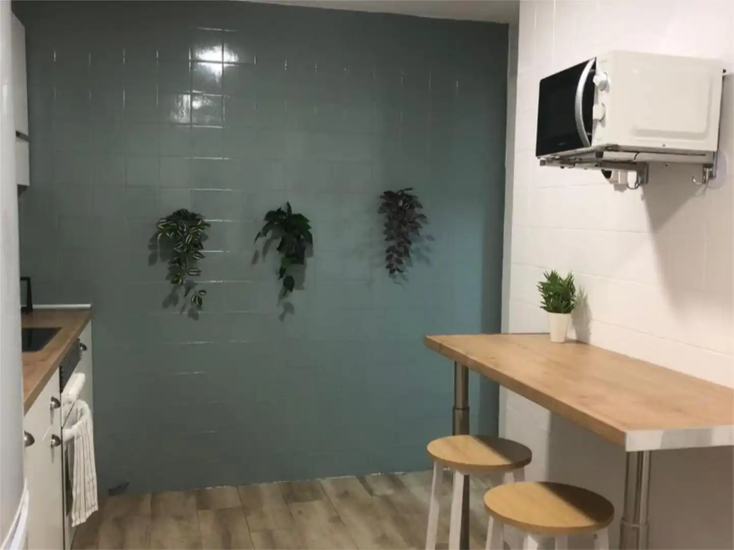 Habitación en Calle de Pedro López de Luna, 31, Ciudad Jardín - Parque Roma Cocina de Piso para compartir en Zaragoza con Calefacción, Parquet y Amueblado