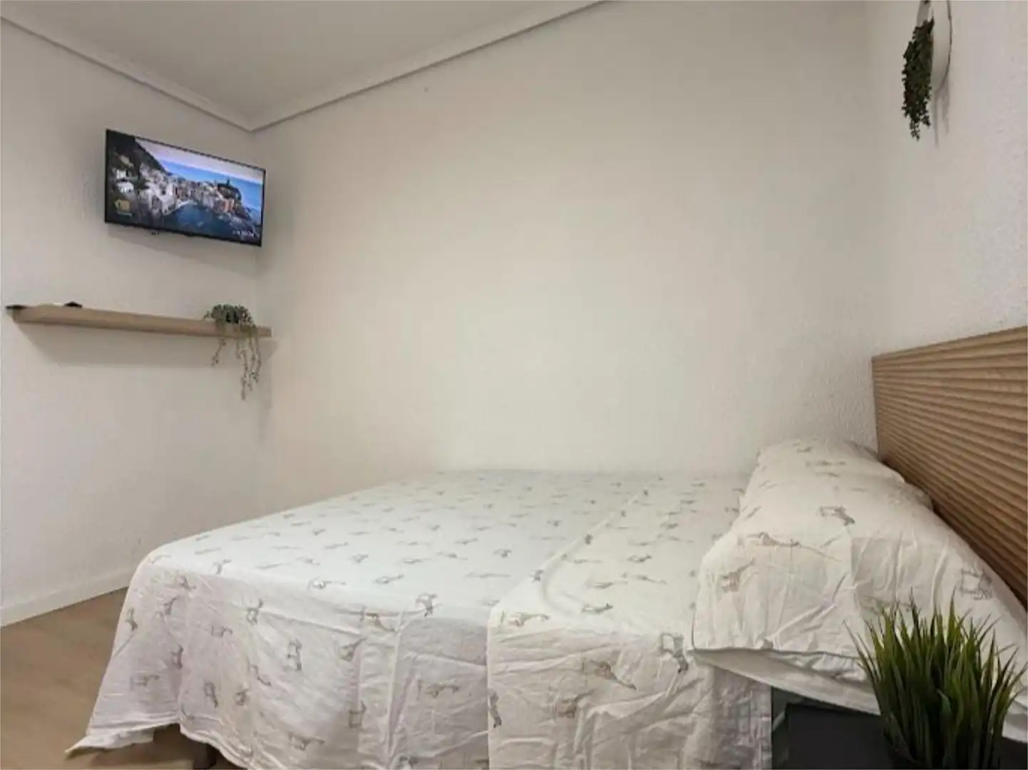 Habitación en Calle de Pedro López de Luna, 31, Ciudad Jardín - Parque Roma Habitación de Piso para compartir en Zaragoza con Calefacción, Parquet y Amueblado