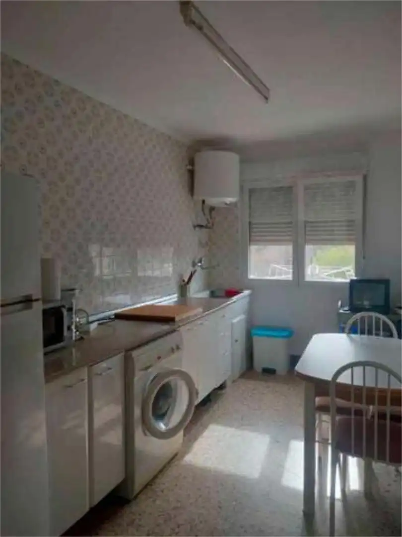 Cocina de Piso en venta en Cerezo de Río Tirón con Terraza