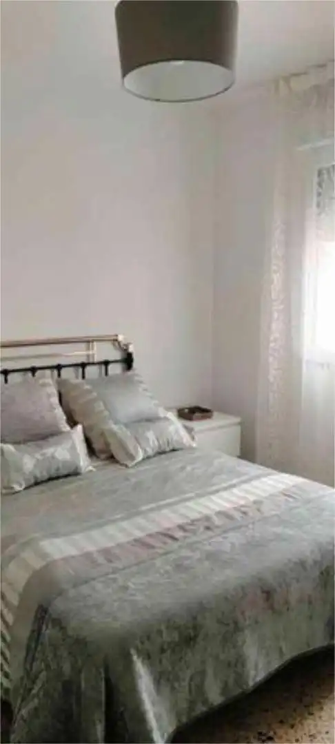 Habitación de Piso en venta en Cerezo de Río Tirón con Terraza