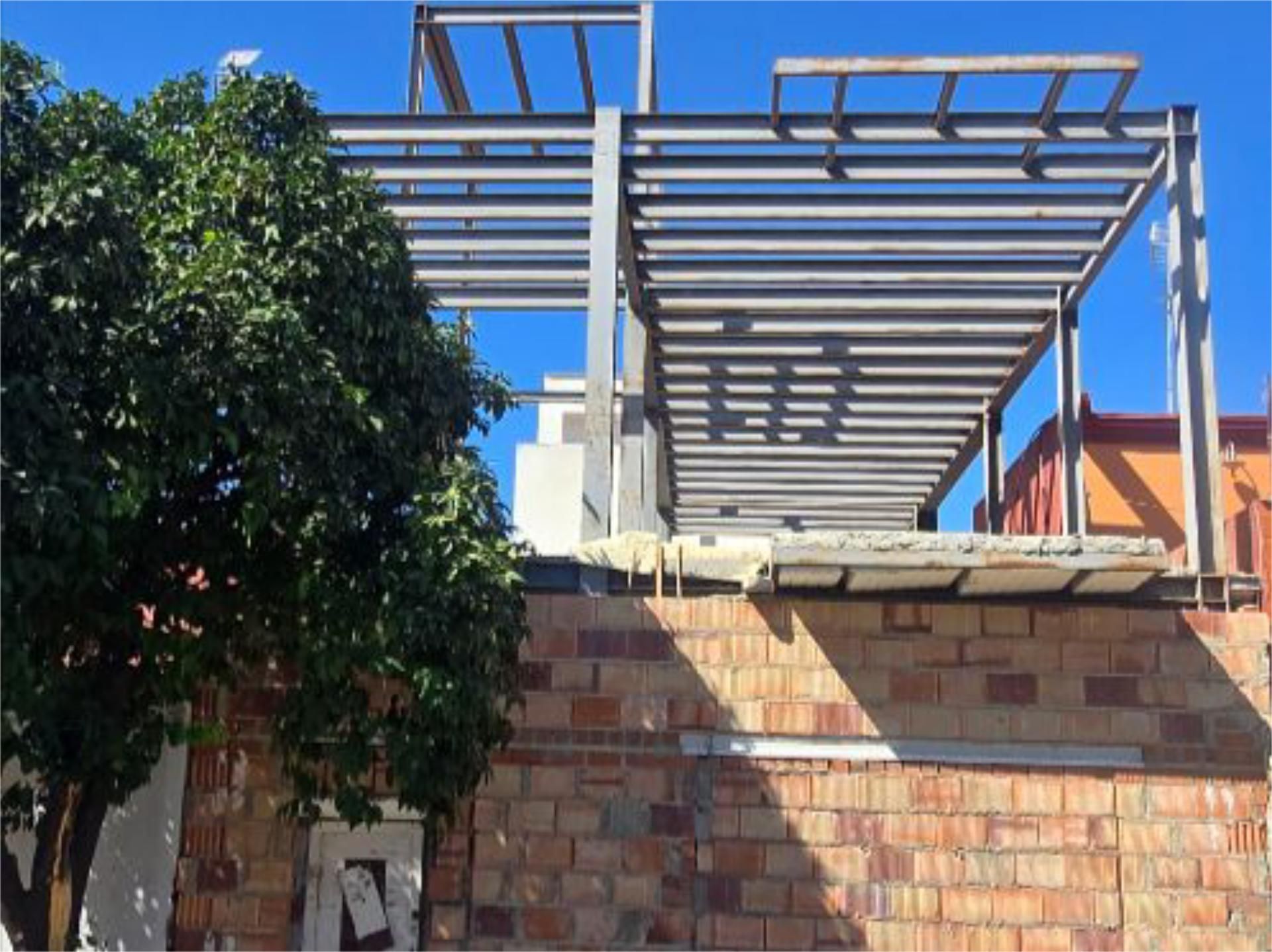 Terrace of Single-family semi-detached for sale in  Sevilla Capital