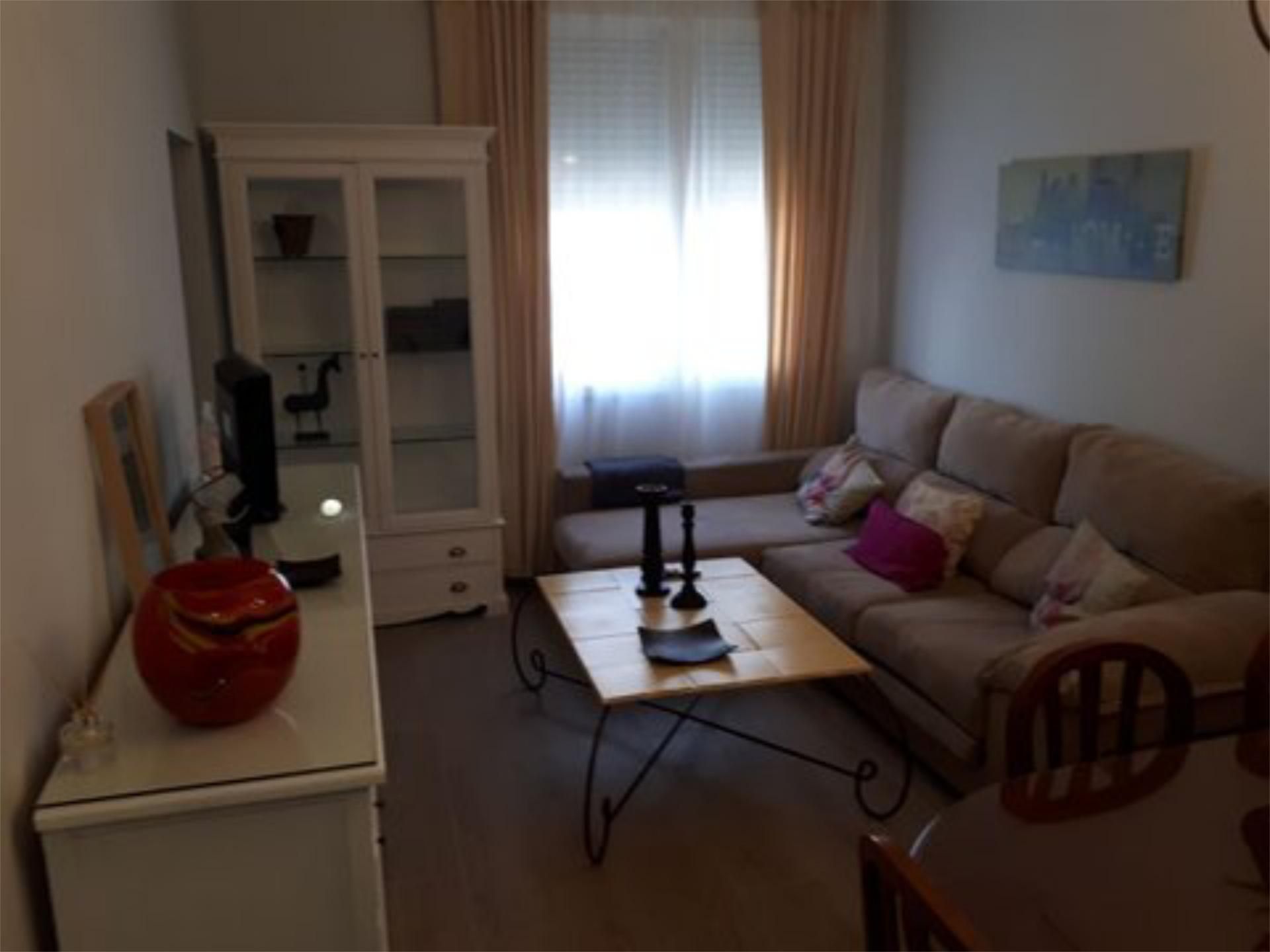 Sala de estar de Planta baja de alquiler en  Sevilla Capital con Aire acondicionado, Amueblado y Horno