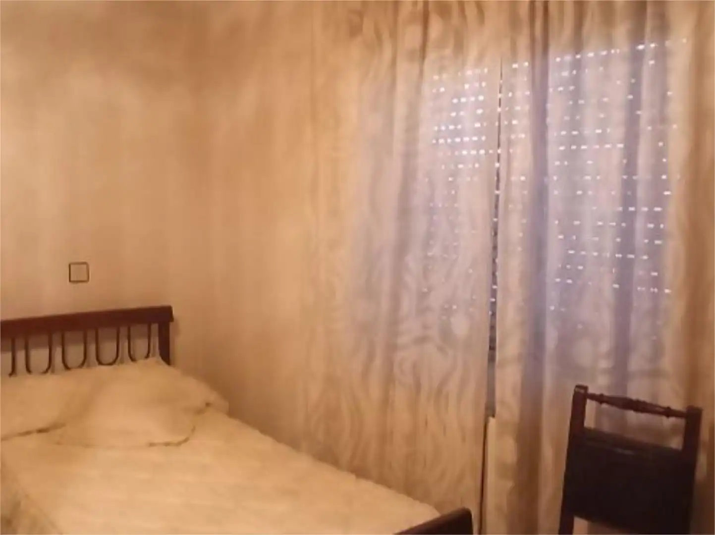 Casa adosada en venta en Calle Valle, 2, Manganeses de la Polvorosa Habitación de Casa adosada en venta en Manganeses de la Polvorosa con Calefacción, Trastero y Amueblado