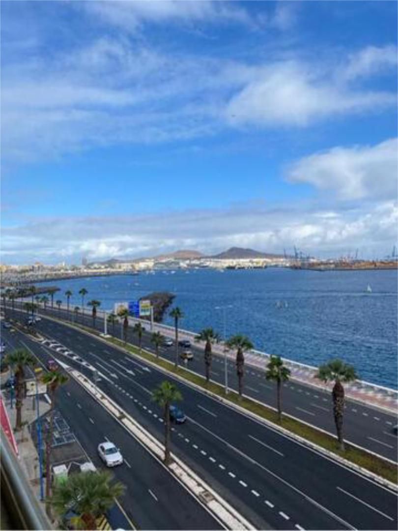 Exterior view of Flat to rent in Las Palmas de Gran Canaria  with Terrace and Furnished