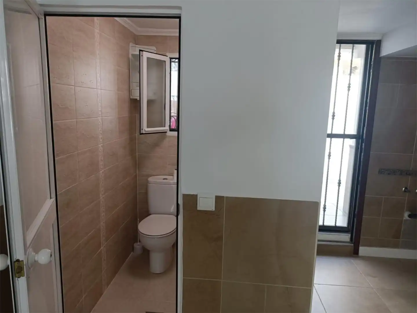 Casa o chalet en venta en Carrer de Màlaga, 4, Playa Morro de Gos Baño de Casa o chalet en venta en Oropesa del Mar / Orpesa con Aire acondicionado, Calefacción y Jardín privado
