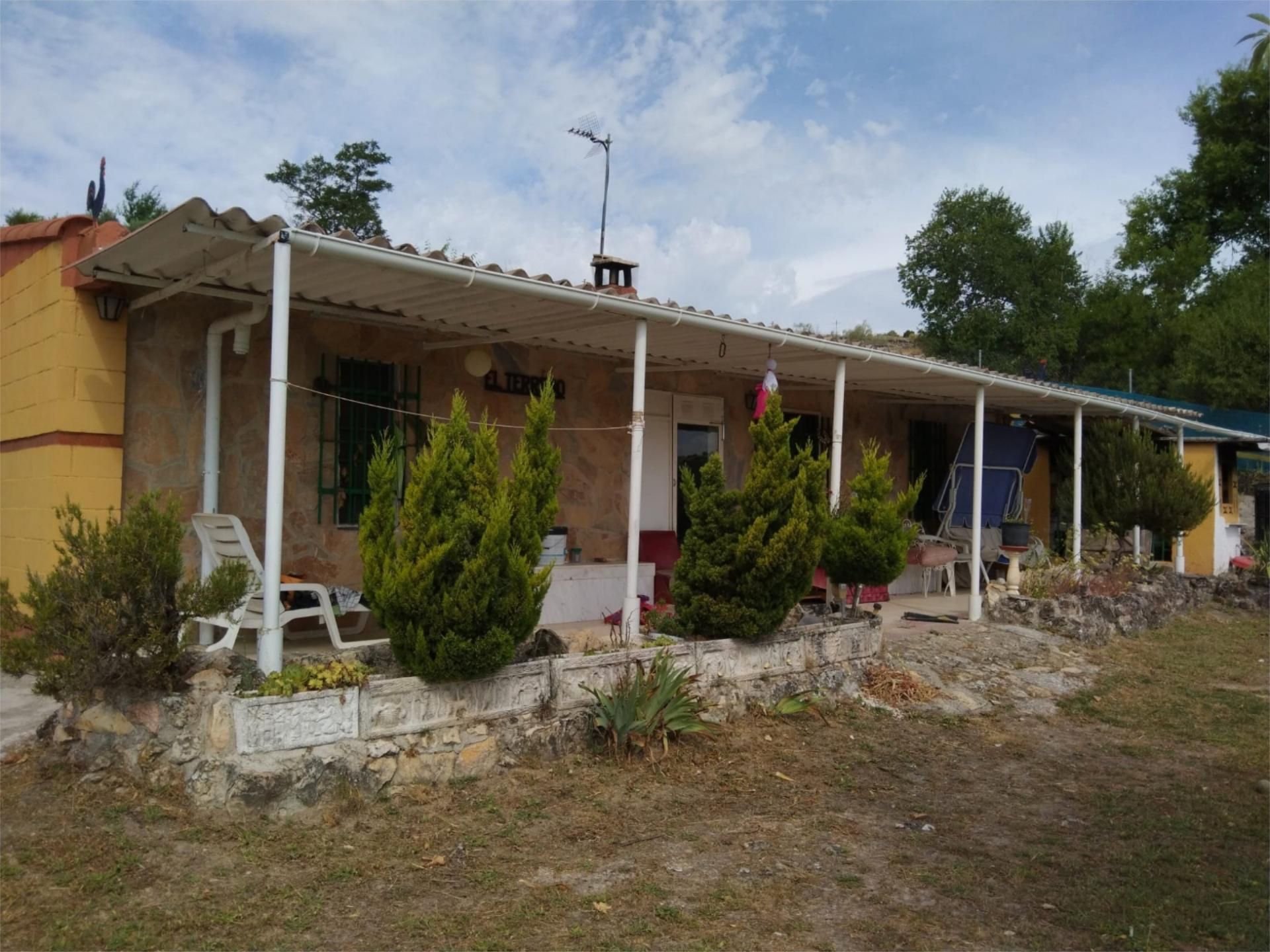 Exterior view of Country house for sale in El Molar (Madrid)