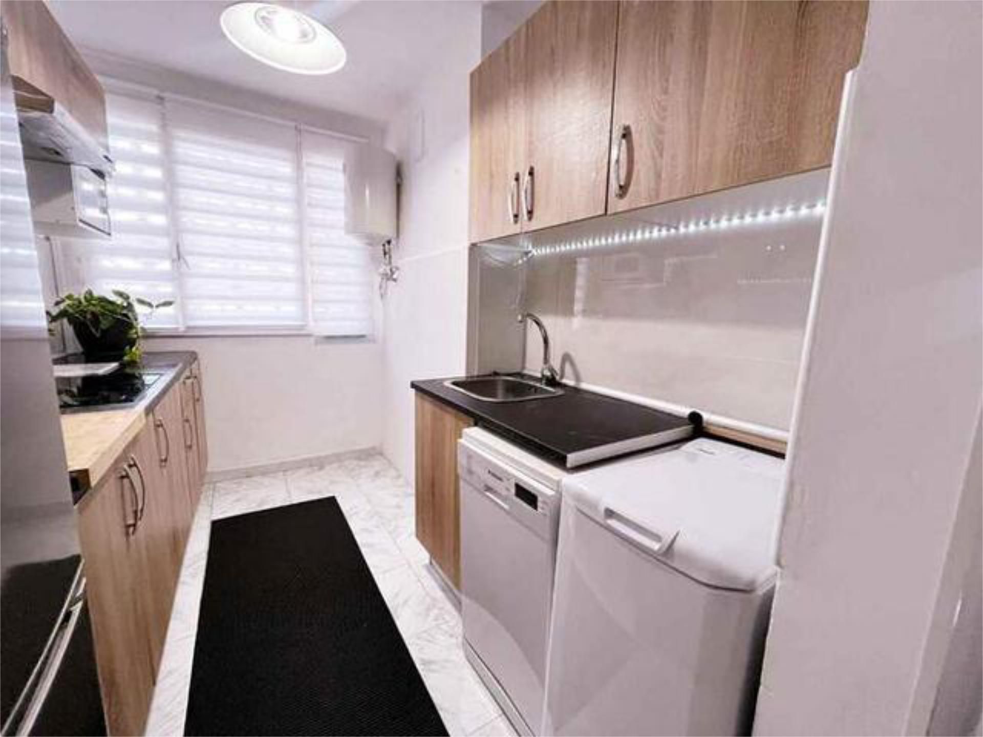 Kitchen of Flat for sale in Arrecife  with Private garden, Terrace and Storage room