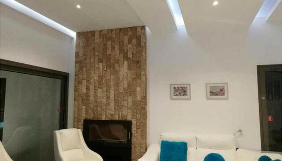 Photo 1 of Single-family semi-detached for sale in La Carihuela - Los Nidos, Málaga