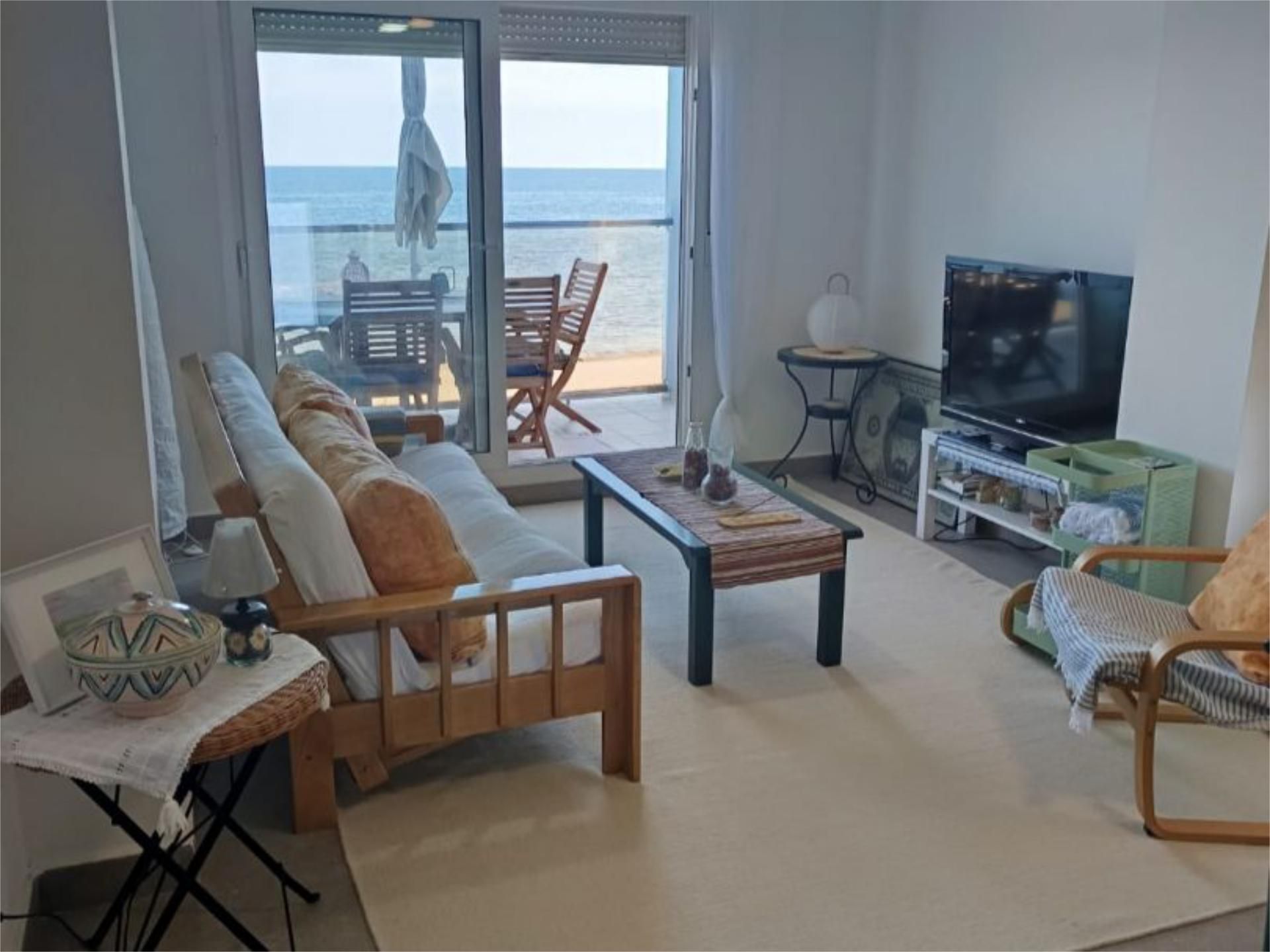 Sala d'estar de Pis en venda en La Manga del Mar Menor amb Terrassa i Piscina
