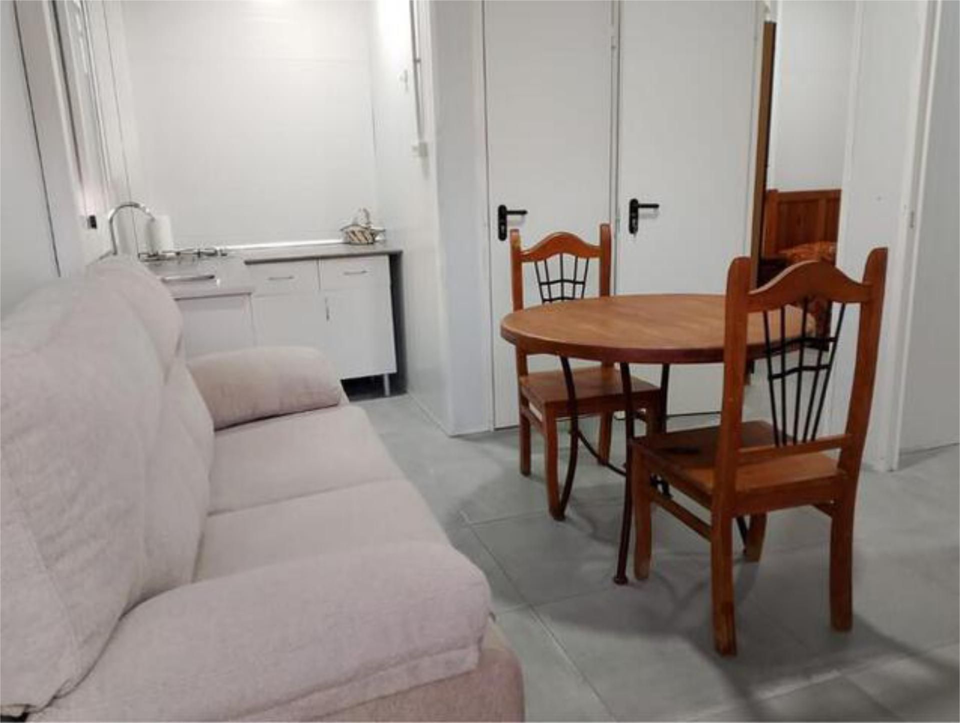 Sala d'estar de Estudi de lloguer en Chiclana de la Frontera amb Terrassa