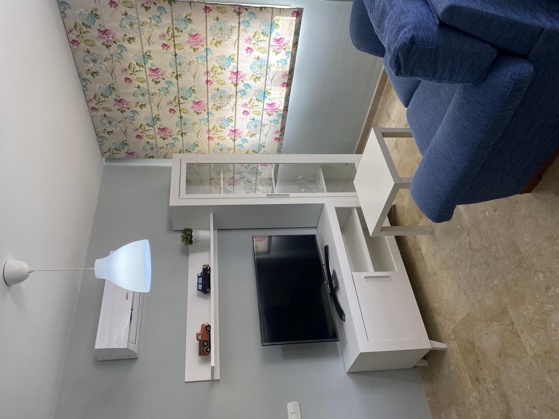 Wohnzimmer von Wohnungen miete in Lucena mit Klimaanlage, Heizung und Abstellraum