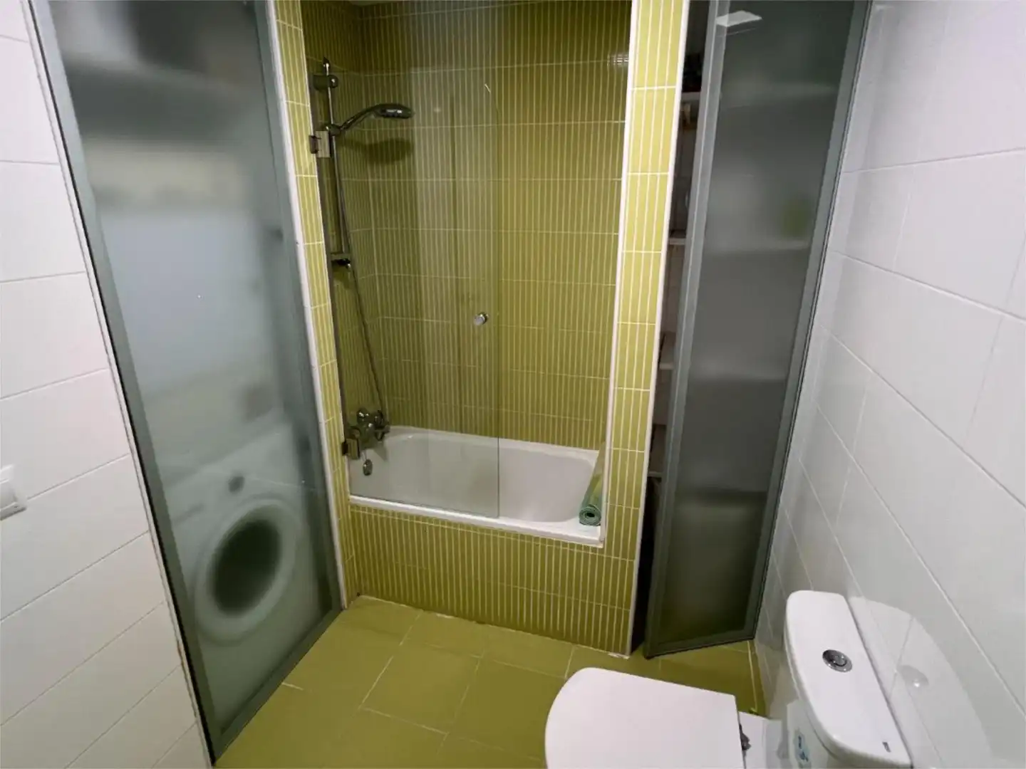Flat for sale in Avenida Costa del Sol, 9, Laguna Beach Bathroom of Flat for sale in Torrox with Air Conditioner and Swimming Pool