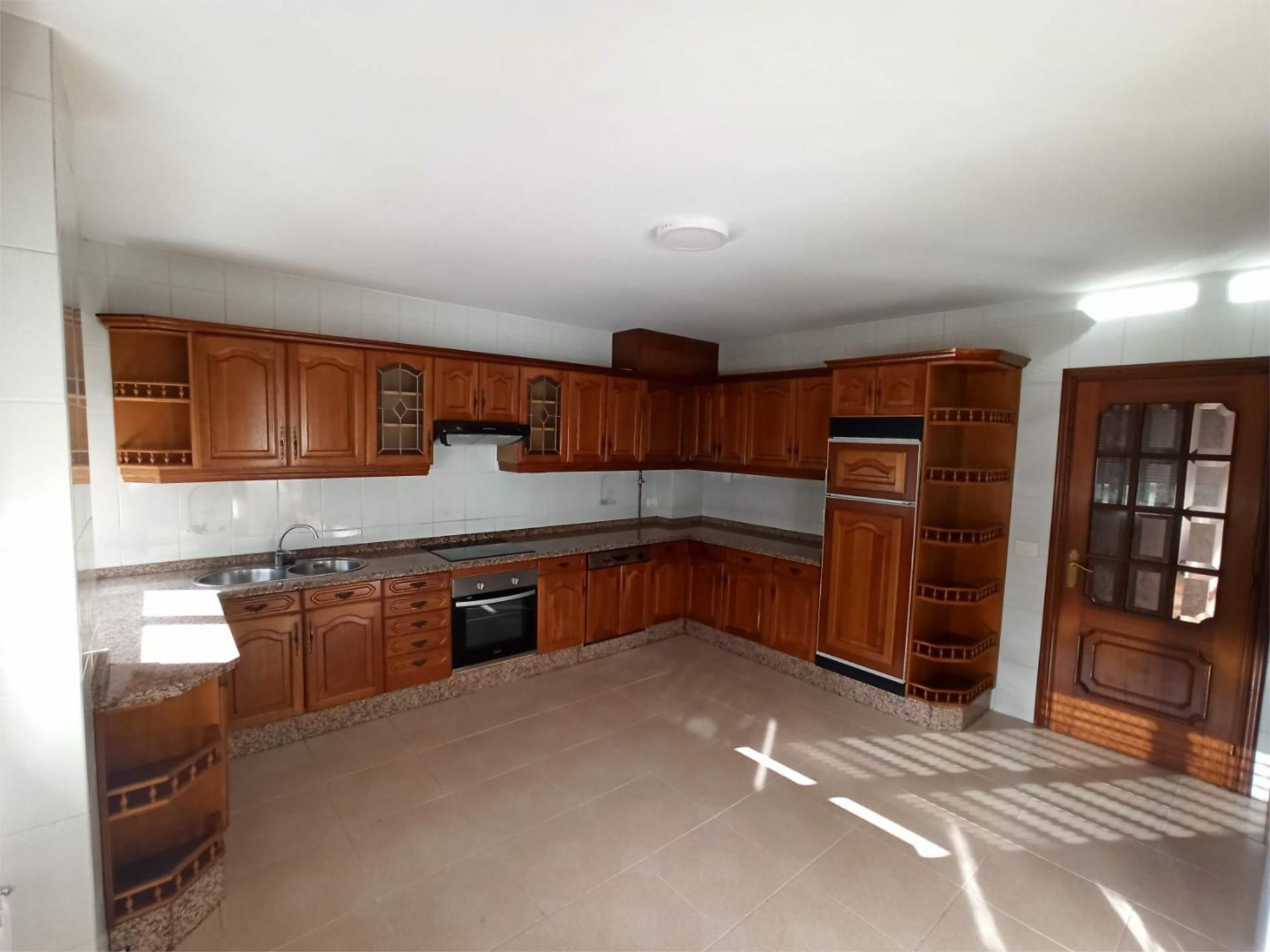 Cocina de Piso en venta en Negreira con Calefacción y Parquet