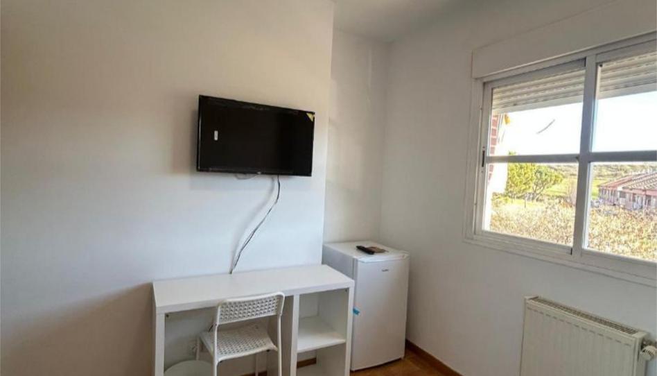 Pis per a compartir a Calle Giralda, 16, Los Hueros, Madrid - imatge 1 Foto 1 de Pis per a compartir a Calle Giralda, 16, Los Hueros, Madrid