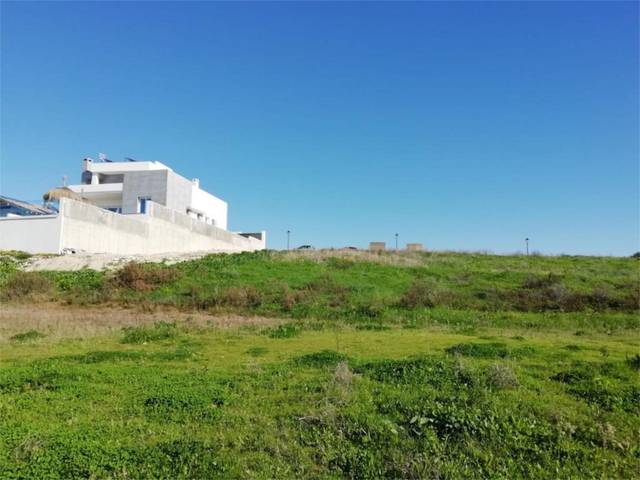 Terreno en Venta en Calle Juan de Acurio, 1705 en Martín Miguel