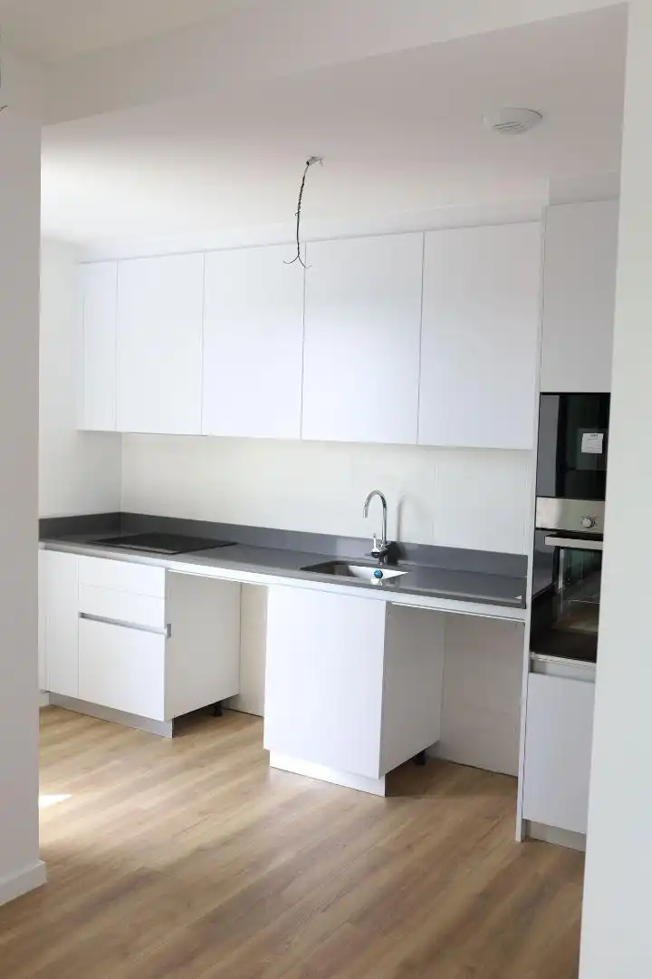 Piso en venta en Avenida de Palmas Altas, 2, Palmas Altas Cocina de Piso en venta en Sevilla Capital con Aire acondicionado y Terraza