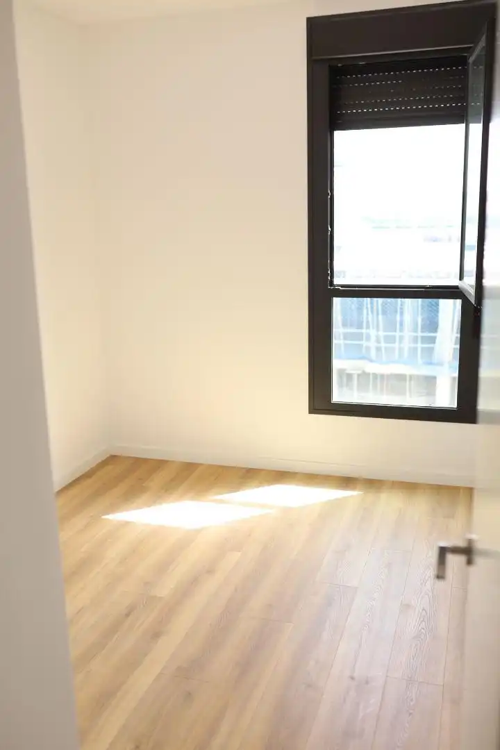 Piso en venta en Avenida de Palmas Altas, 2, Palmas Altas Habitación de Piso en venta en Sevilla Capital con Aire acondicionado y Terraza