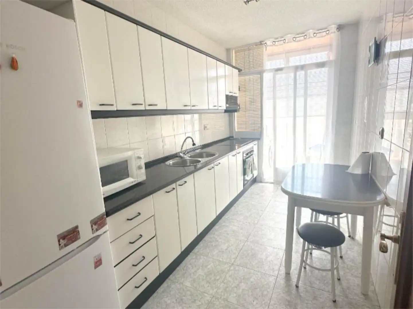 Flat for sale in Calle Huerta la Presa, 1, Villanueva de la Vera Kitchen of Flat for sale in Villanueva de la Vera with Air Conditioner and Balcony