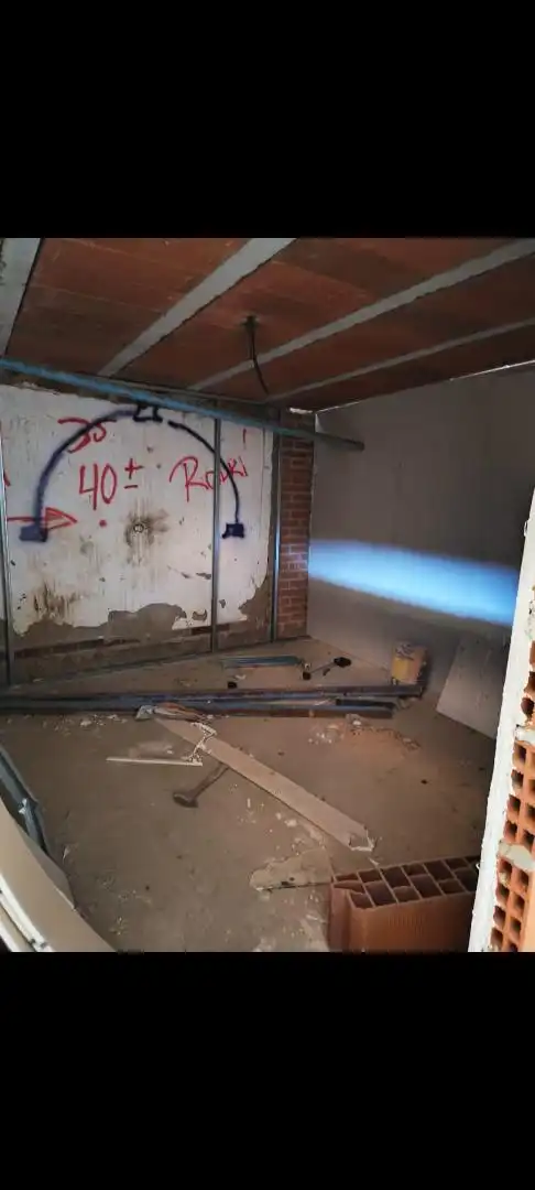 Casa adosada en venda a Plaza Esparraguera, 2, Valdecañas de Tajo Casa adosada en venda en Valdecañas de Tajo amb Jardí privat i Traster