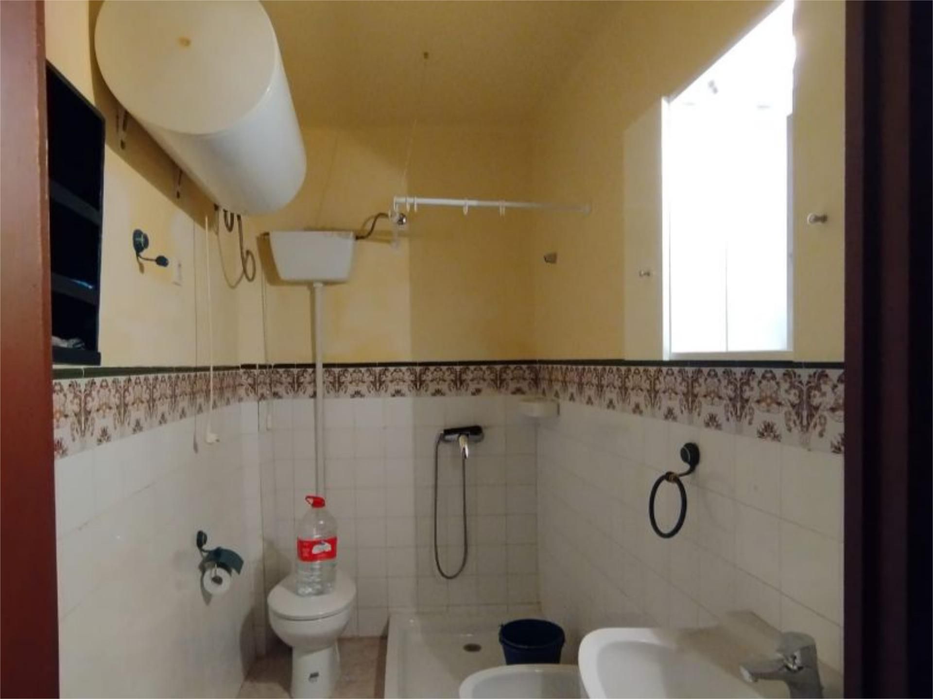 Bathroom of Flat for sale in Aroche