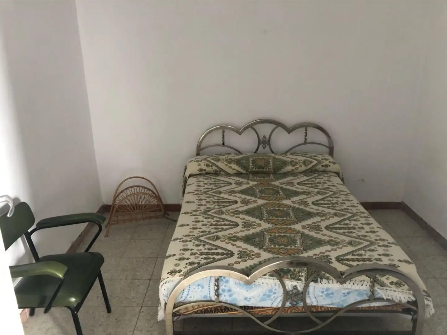 Casa adosada en venta en Calle Esperanza, 29, La Guija Habitación de Casa adosada en venta en Ciudad Real Capital con Terraza