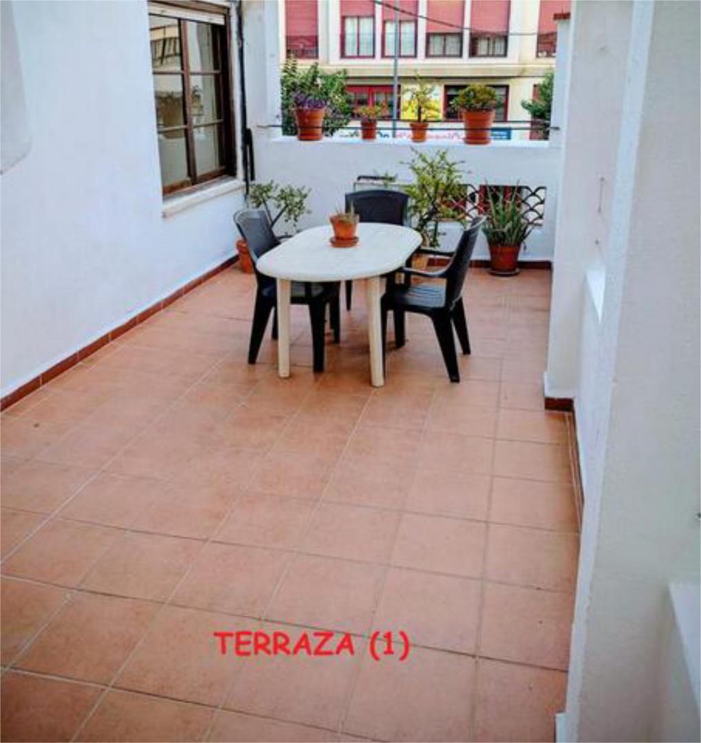 Terrace of House or chalet to share in Castellón de la Plana / Castelló de la Plana  with Heating, Terrace and Furnished