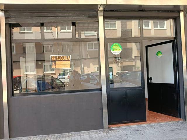 Local comercial en Alquiler en Rúa Fariña Ferreño, 10 en Los Castros - Castrillón