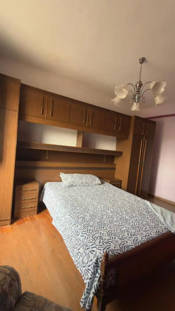 Bedroom of Flat for share in Lerma  with Parquet flooring, Terrace and Furnished