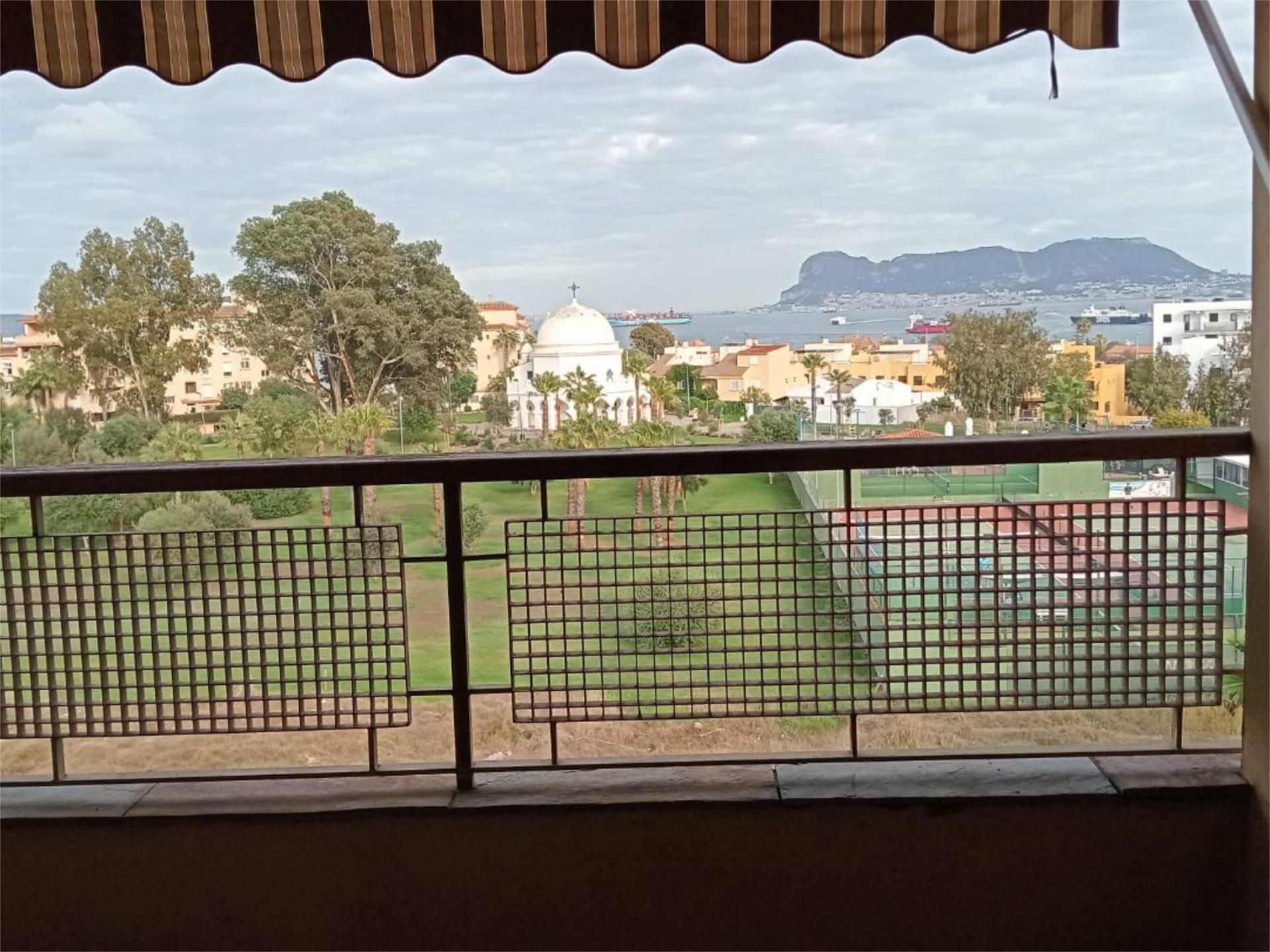 Terrassa de Pis de lloguer en Algeciras amb Aire condicionat, Calefacció i Parquet
