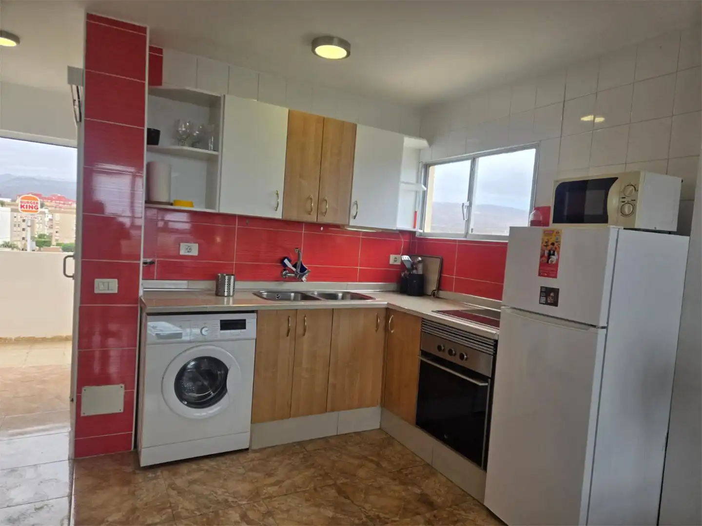 Kitchen of Flat for rent in San Bartolomé de Tirajana  with Swimming Pool, Furnished and Oven