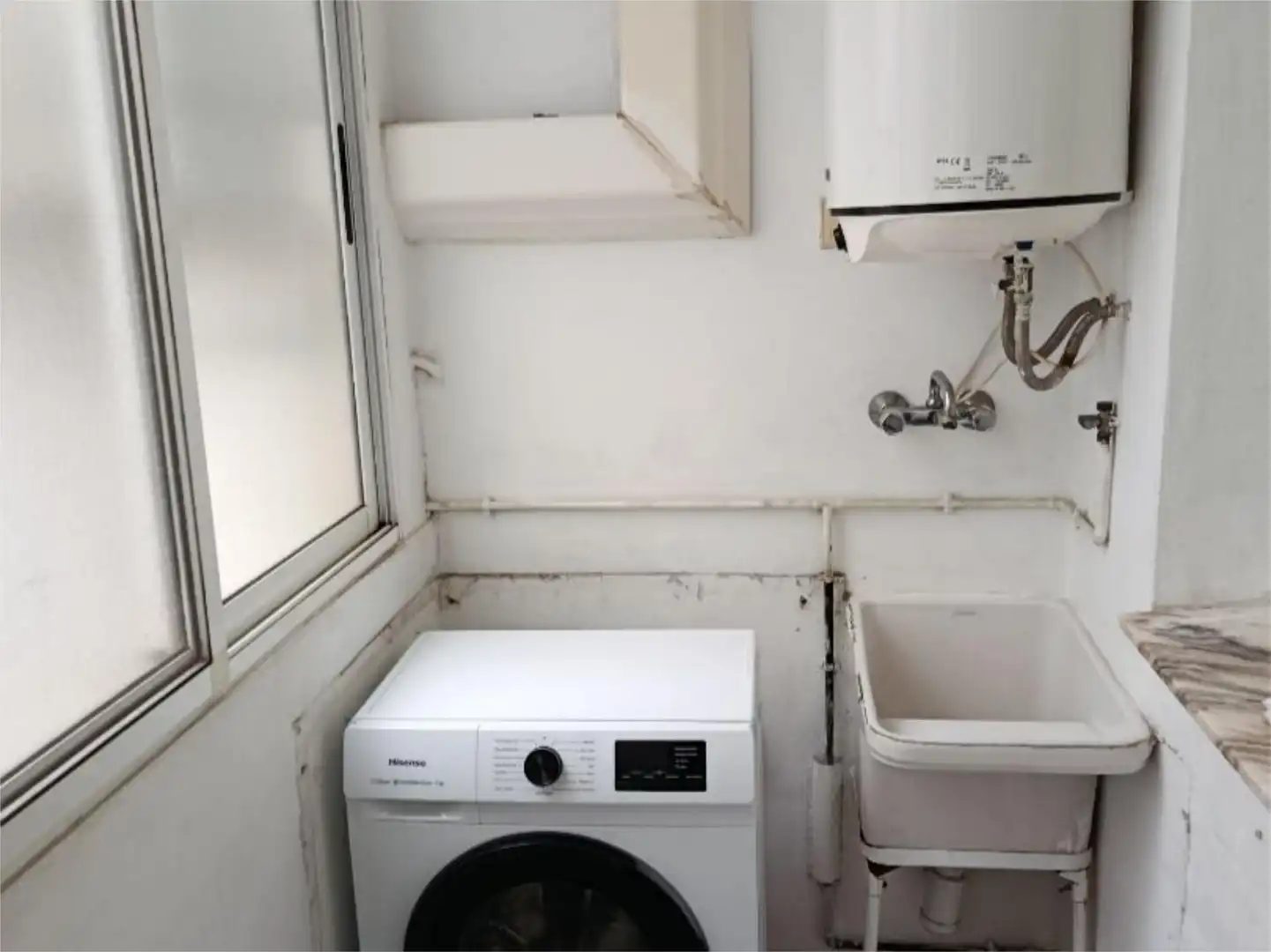 Room in Carrer Vinyals, 4, L'Alcora Bathroom of Flat for share in L'Alcora with Storage room, Furnished and Community parking